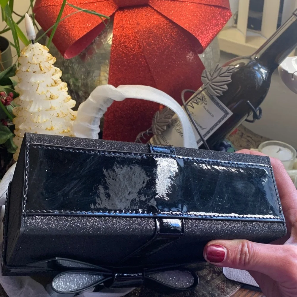 Authentic Kate spade glitter/leather gift box Crossbody/Satchel - Picture 8 of 16